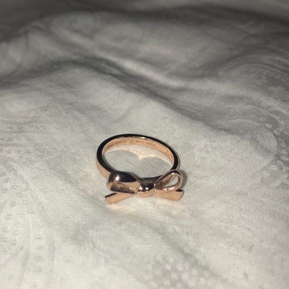 Kate Spade Rosegold ring. Size 7 - Picture 1 of 1